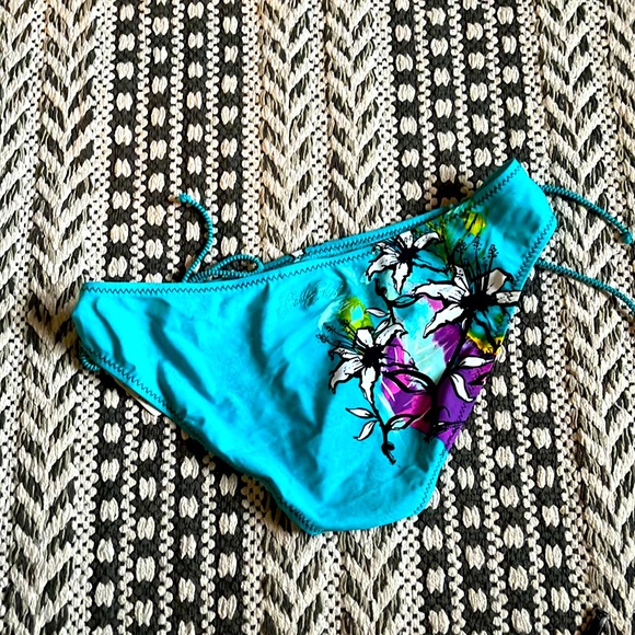 NWT BODY GLOVE Bottom Bikini Strings S - Picture 2 of 5